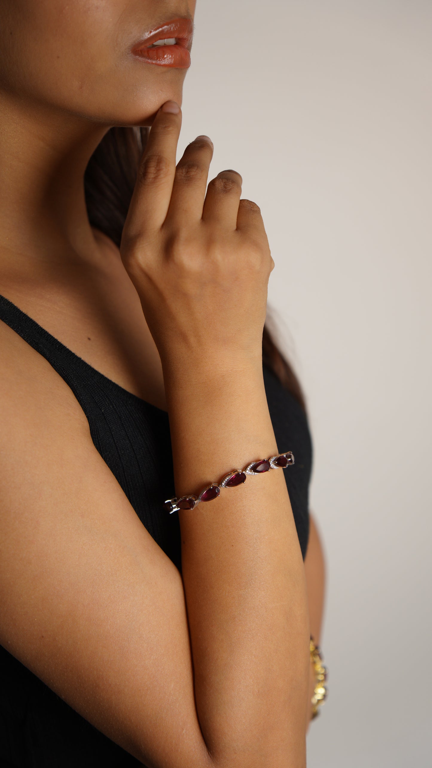 SIGNATURE TEARCUT BRACELET- RHODOLITE(S)