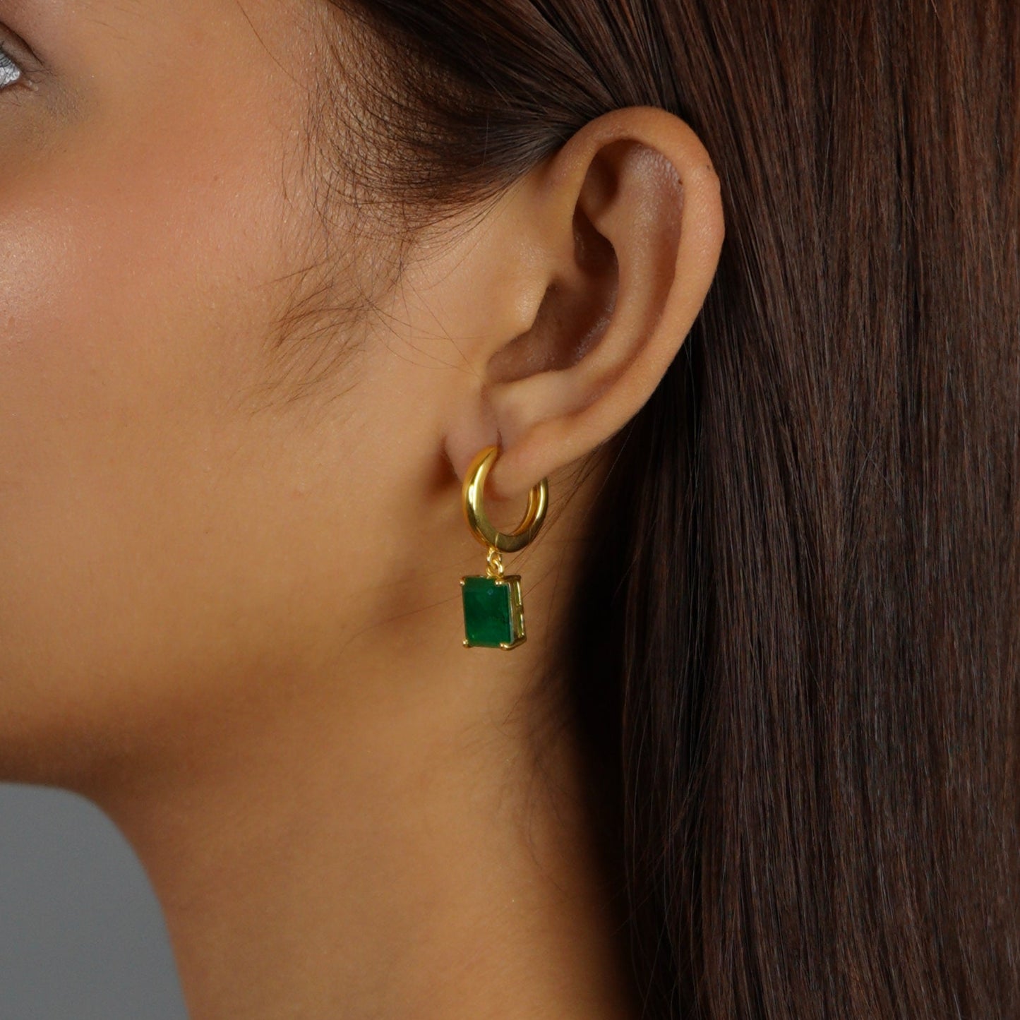 CLASSIC SQUARE EARRINGS- EMERALD(G)