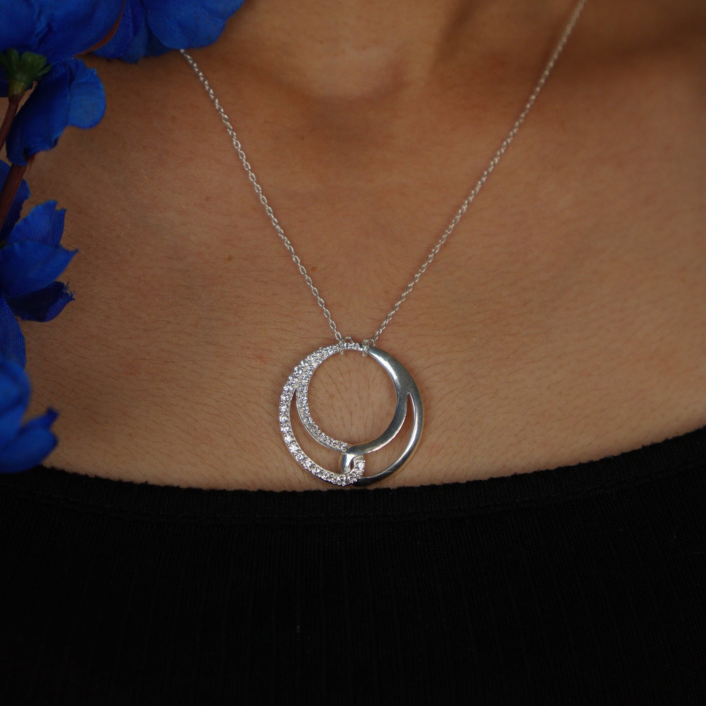 UNITY PENDANT- SILVER