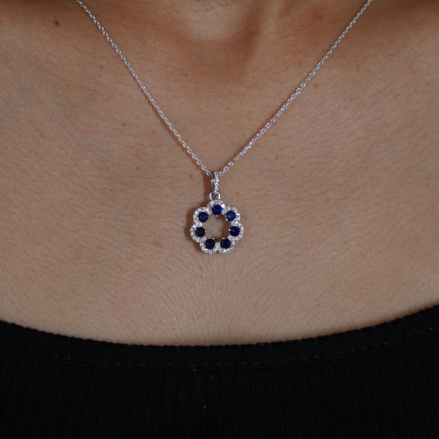 BLOOM PENDANT- TOPAZ