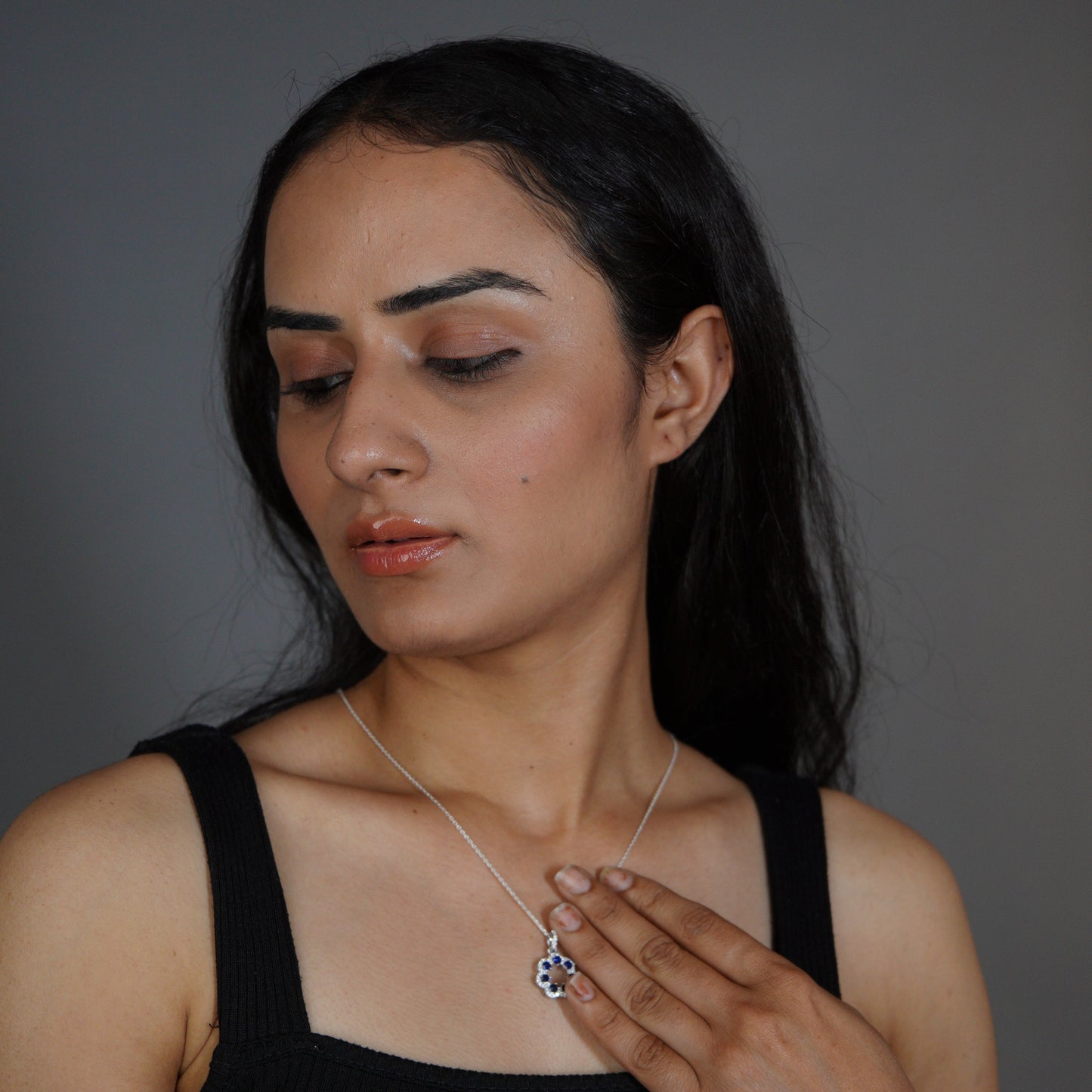 BLOOM PENDANT- TOPAZ
