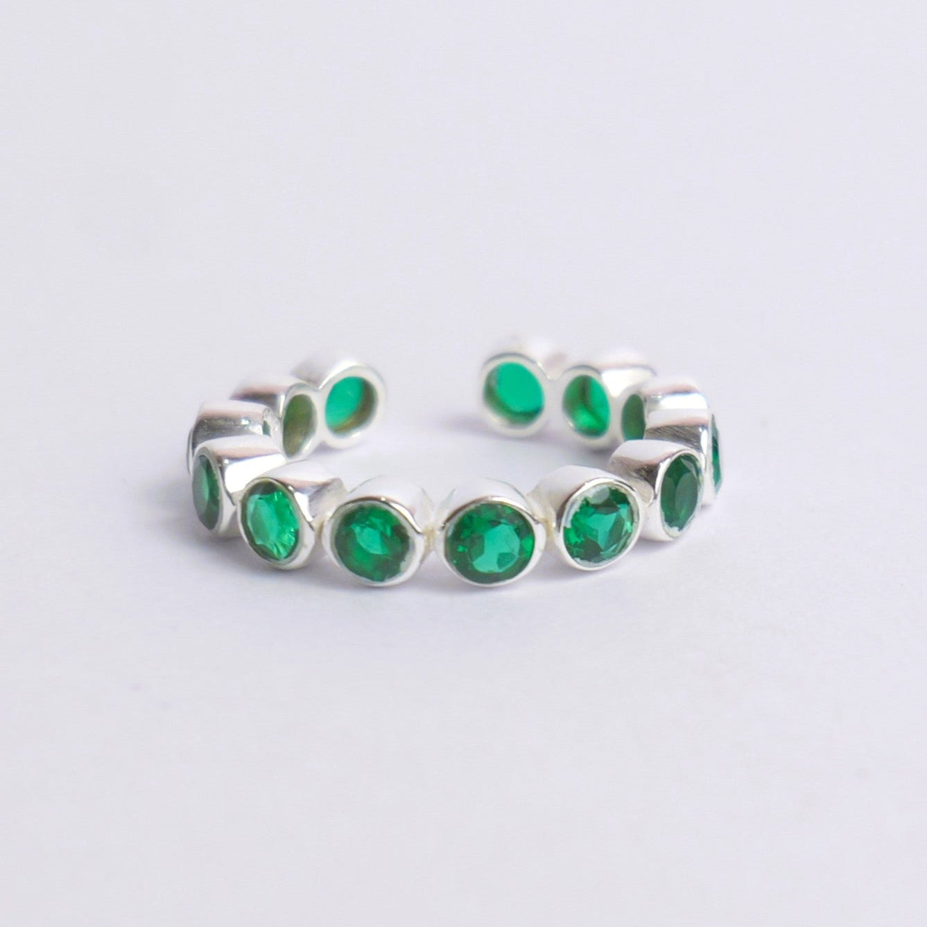 BEZEL RING ADJUSTABLE- EMERALD(S)