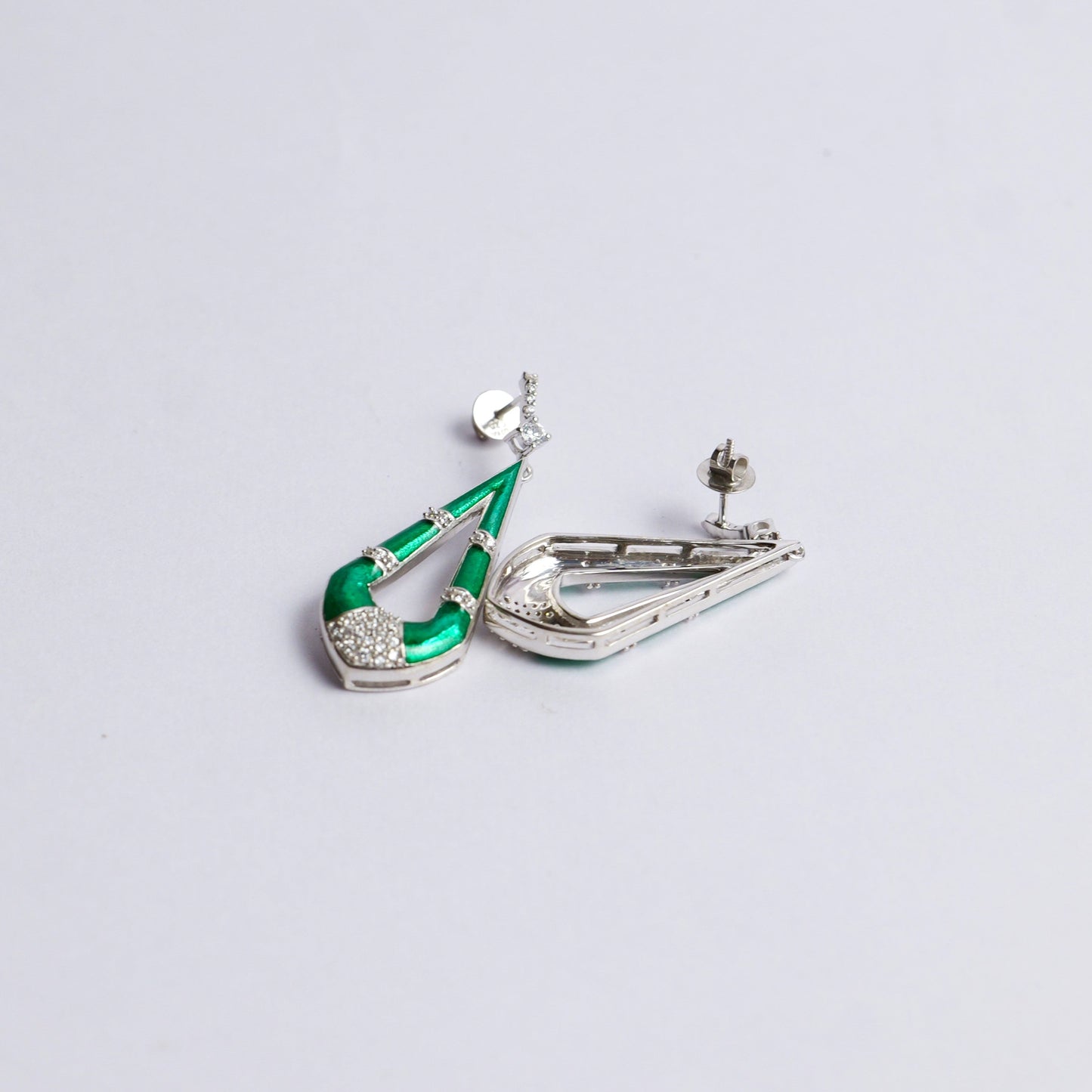STELLAR EARRINGS- GREEN