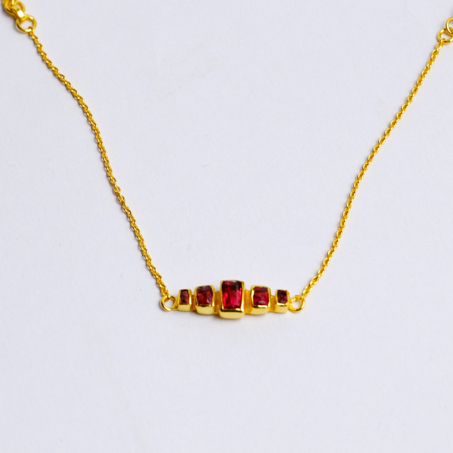 COLUMN BRACELET- RUBY(G)