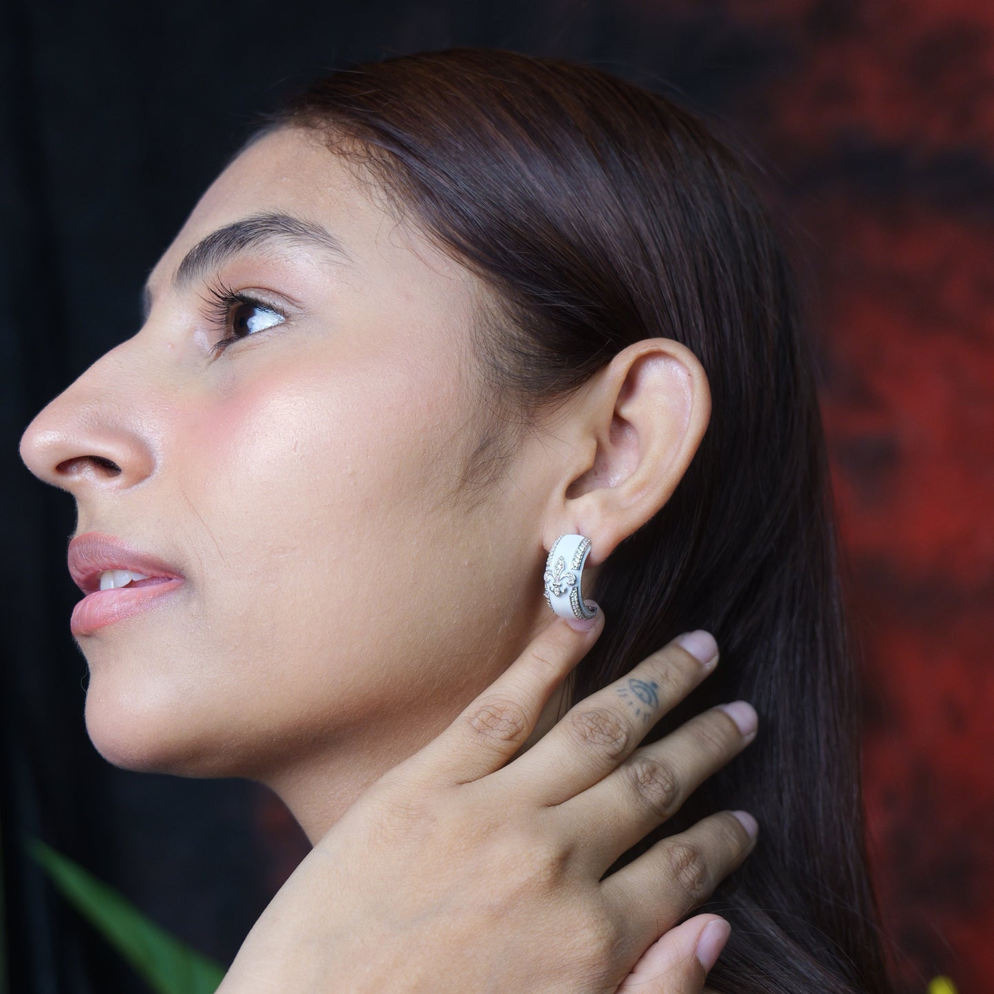 ARC EARRINGS- WHITE
