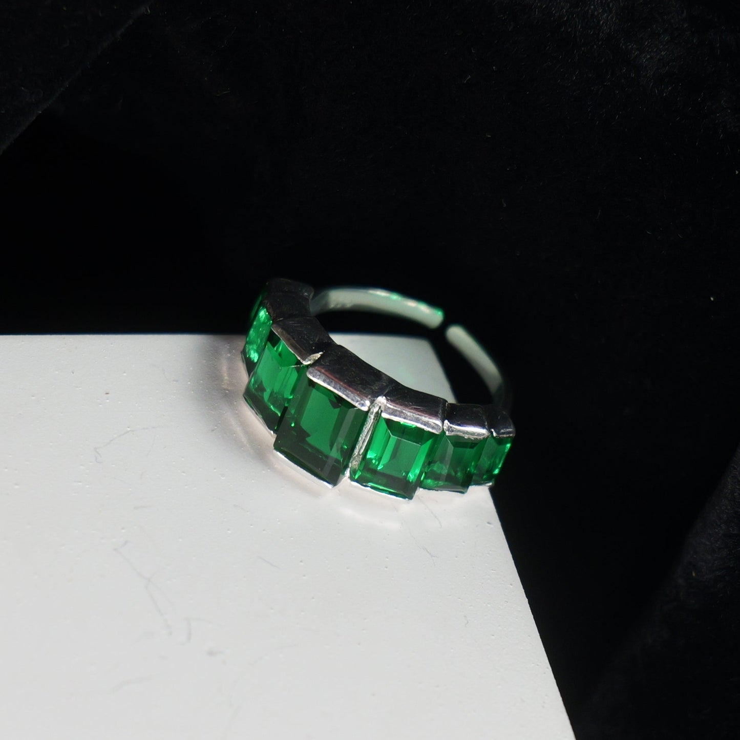 STEP STACK RING ADJUSTABLE- EMERALD(S)
