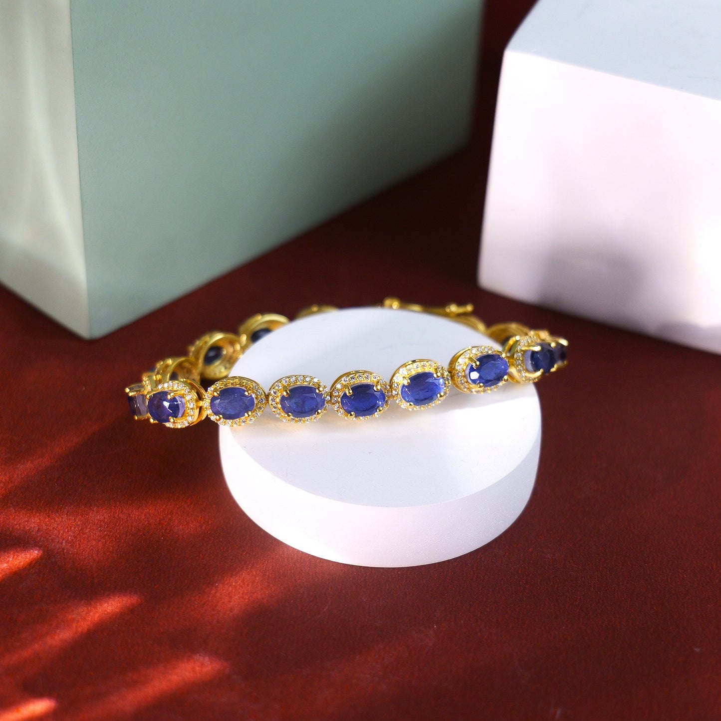 SIGNATURE OVAL BRACELET- TOPAZ(G)