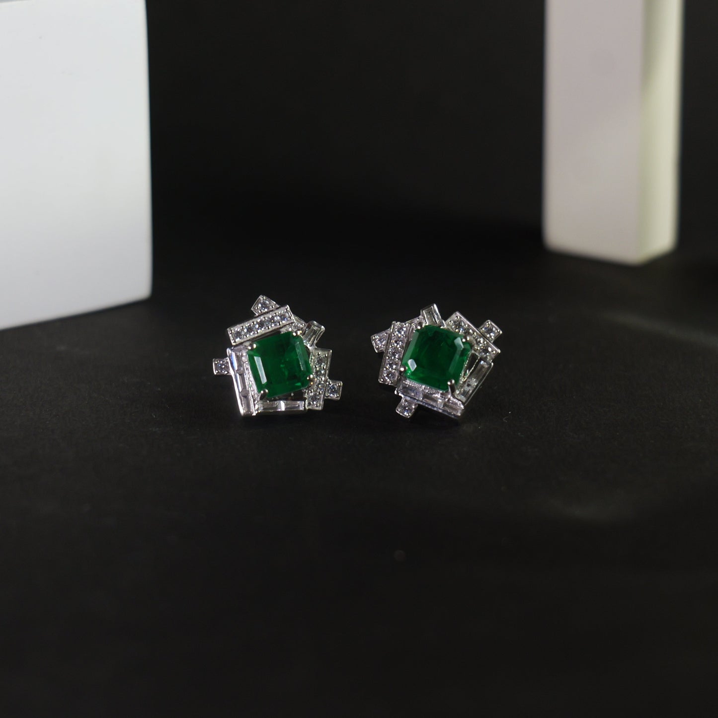GEMFRAME EARRINGS- EMERALD