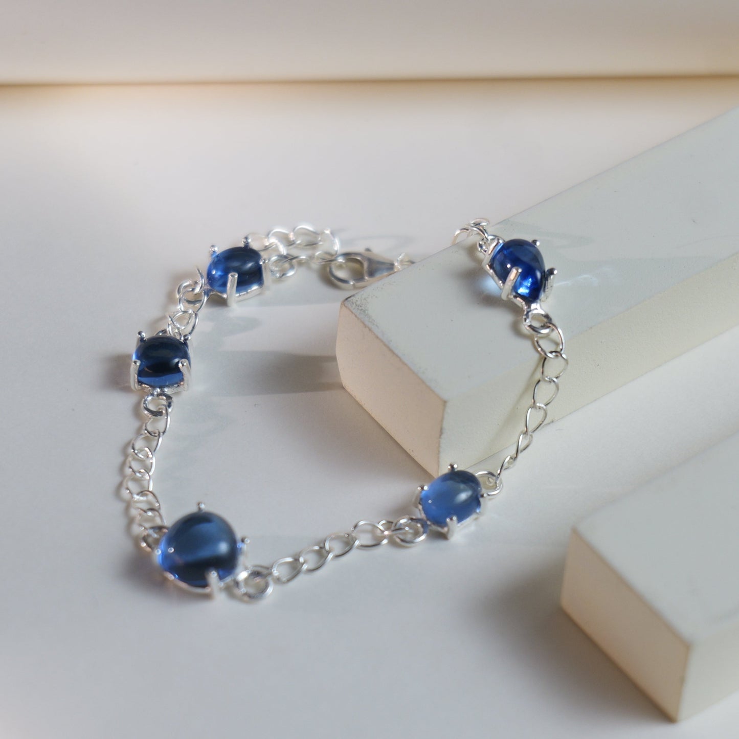 PENTA STONE BRACELET- TOPAZ(S)