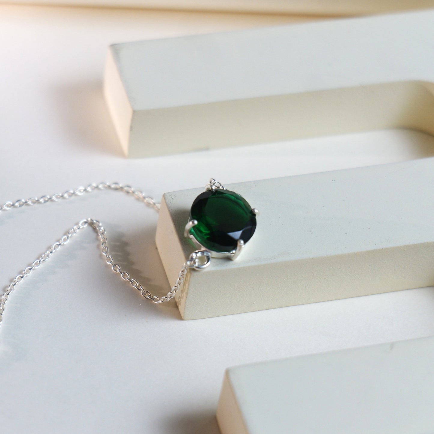 SOLOIST BRACELET- EMERALD(S)