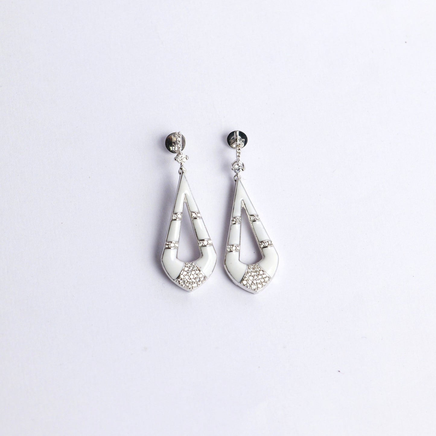 STELLAR EARRINGS- WHITE