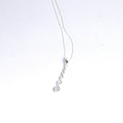 FALLING PENDANT- SILVER