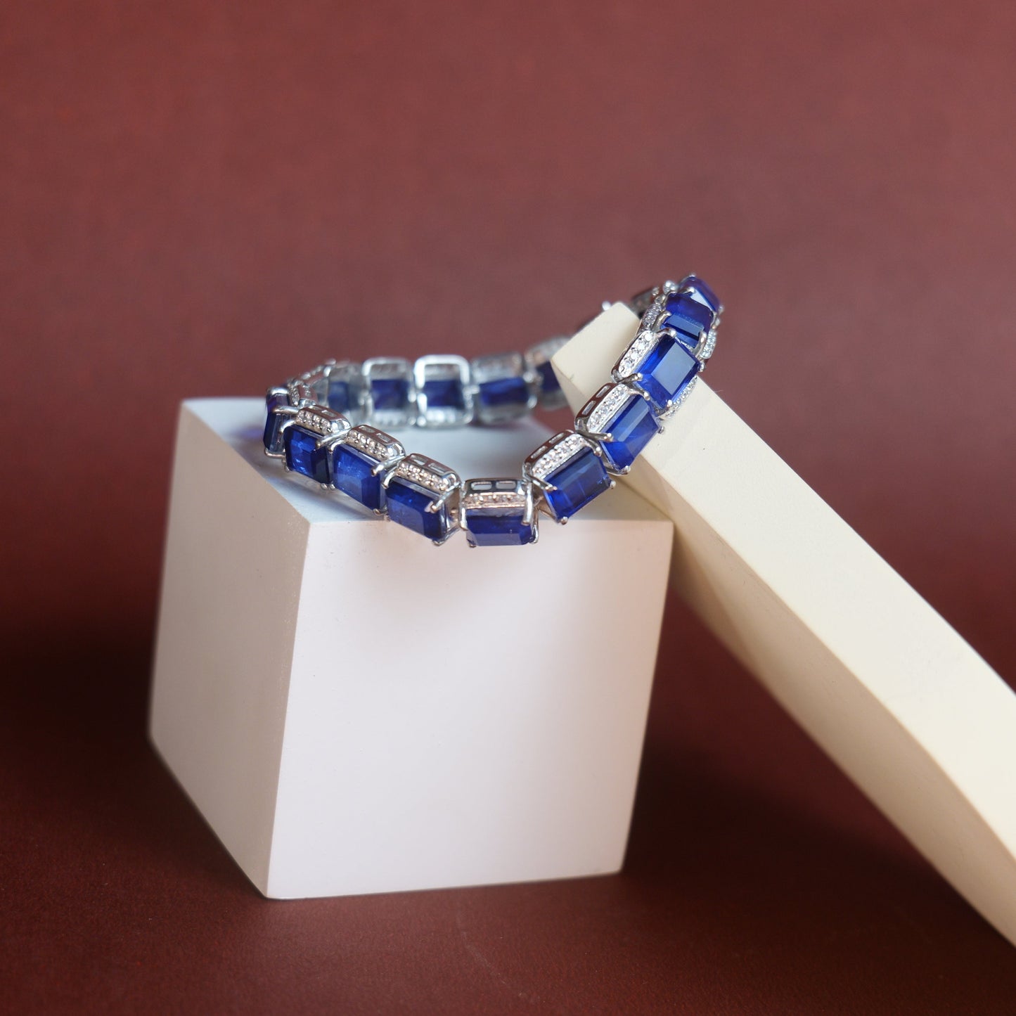 SIGNATURE TENNIS BRACELET- TOPAZ