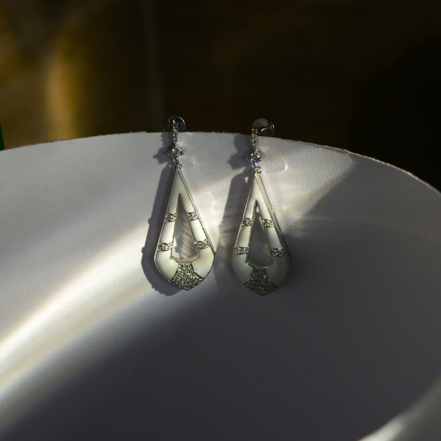 STELLAR EARRINGS- WHITE