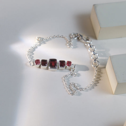 COLUMN BRACELET- RUBY(S)