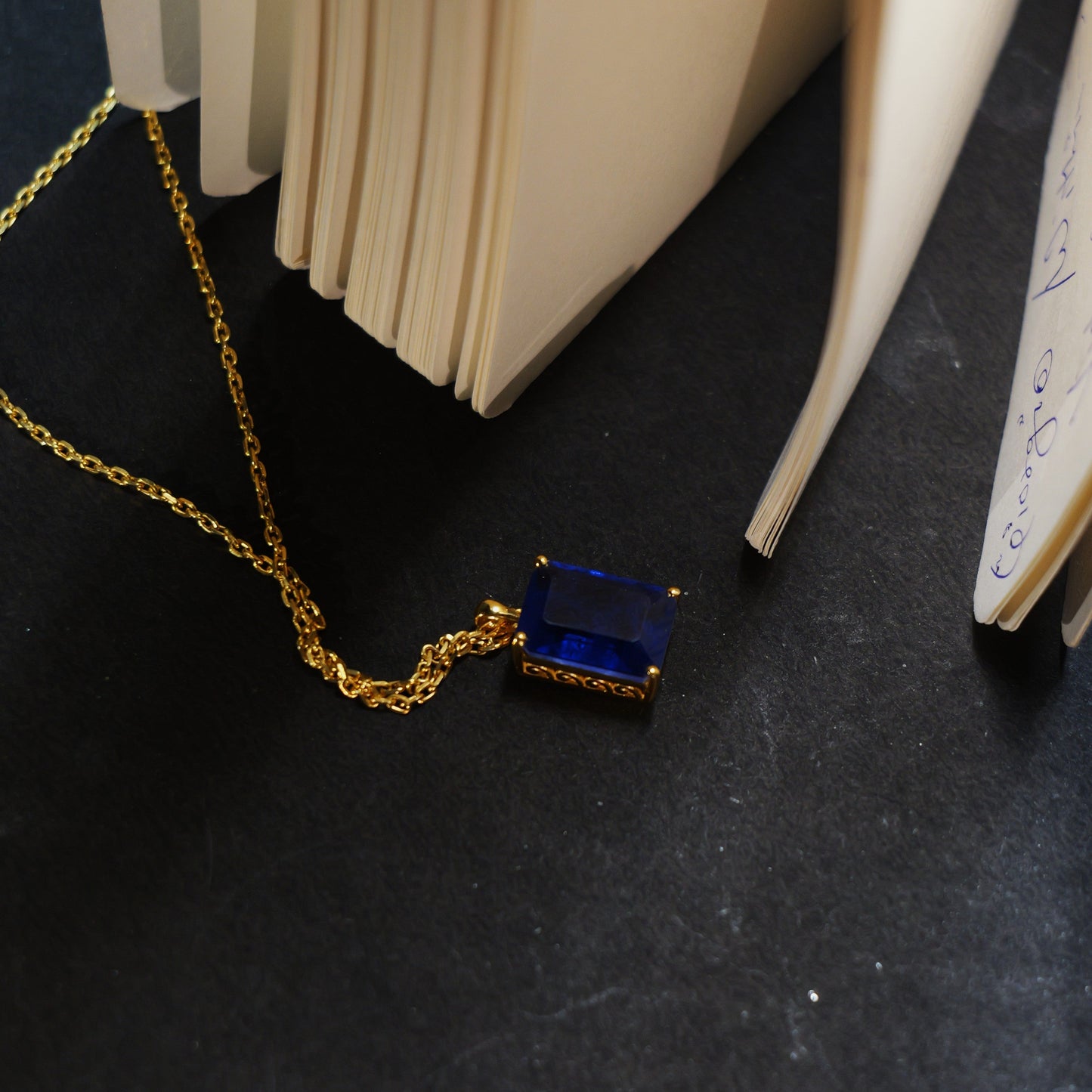 SOLO PENDANT - TOPAZ(G)